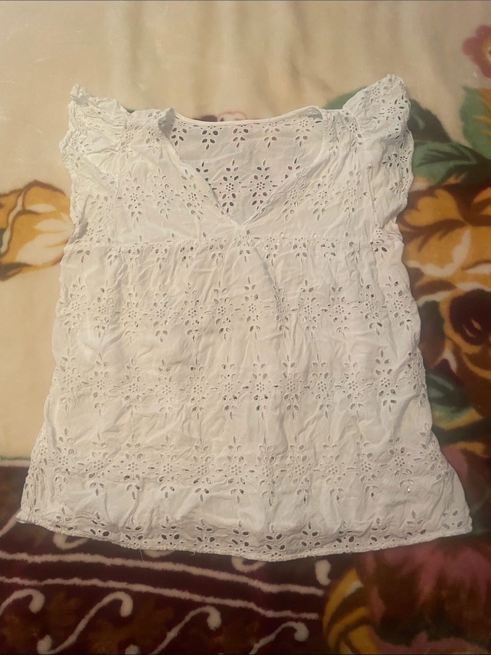White Eyelet Cap Sleeve Women's Top Size Large